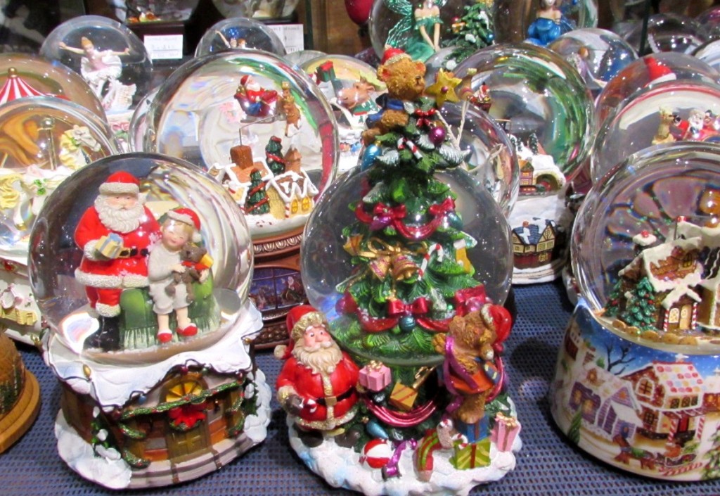 ドイツから新製品入荷開始!! | スノードーム美術館